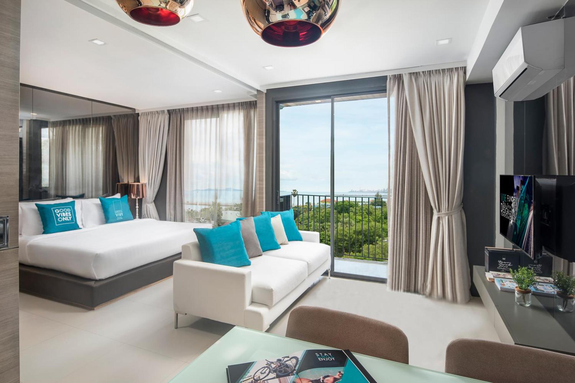 Cross Vibe Pattaya Seaphere Na Chom Thian Buitenkant foto
